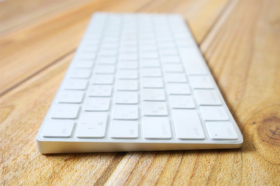 Magic Keyboardは高さがあまりないのが難点
