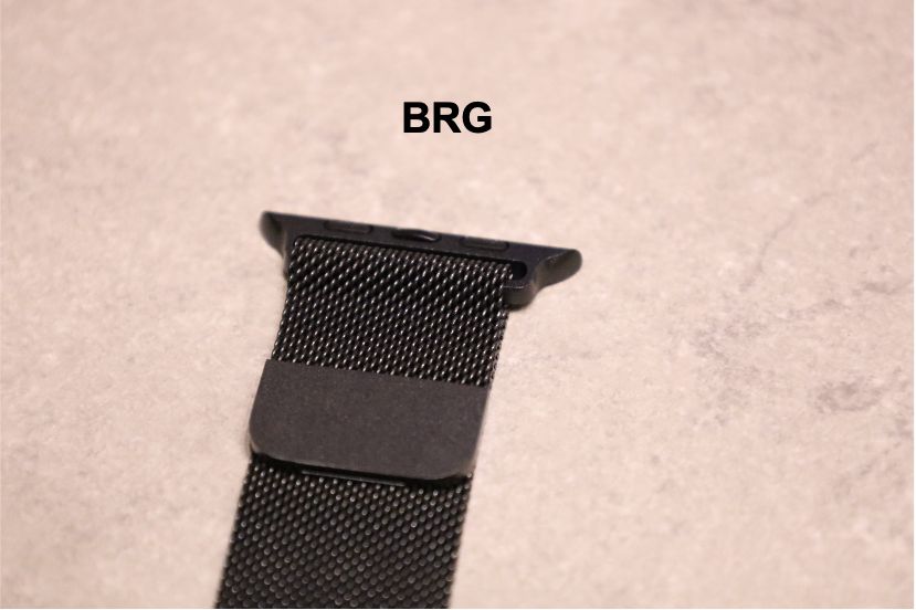 Apple Watchの1,000円BRGミラネーゼループバンドと純正バンドを比較床ver.4