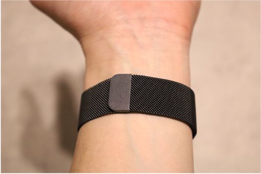 【比較レビュー】Apple Watchの1,000円BRGミラネーゼループバンド購入。純正バンドと比較装着してみる6