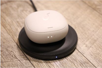 Soundcore Liberty Air 2 Pro のインジケータ2ツ点灯