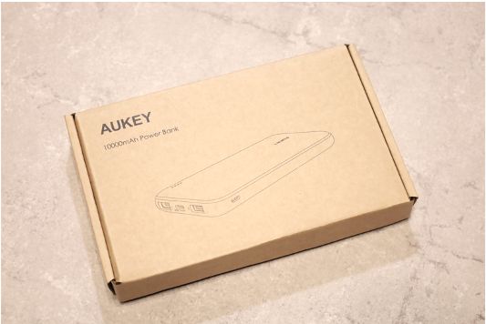 AUKEY PB-N73S 10,000mAhの外箱表