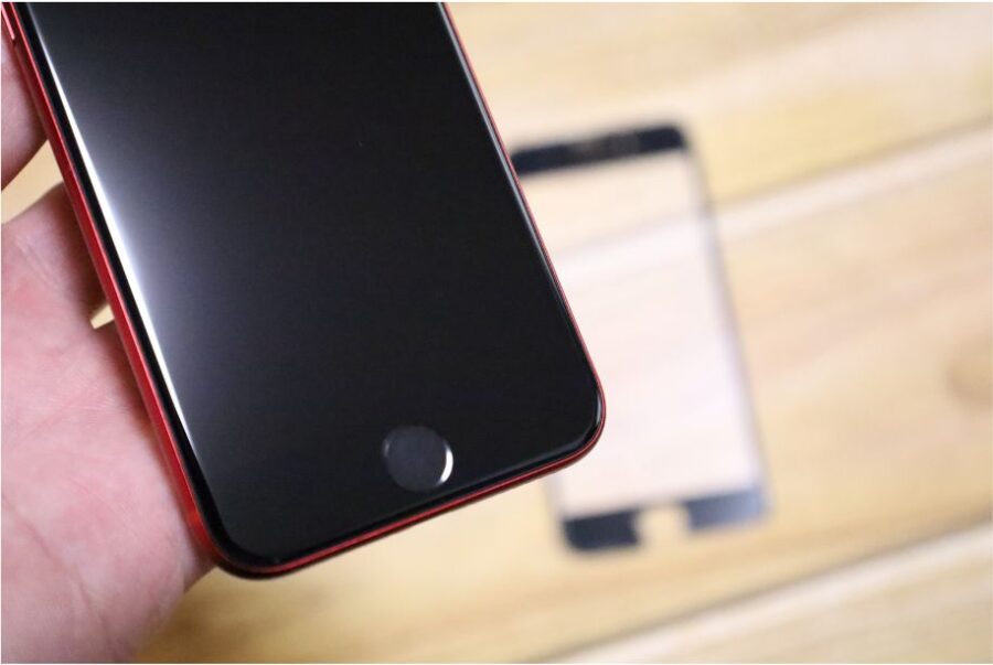 NIMASOフィルムを取ったあとのiPhoneSE2は傷なし