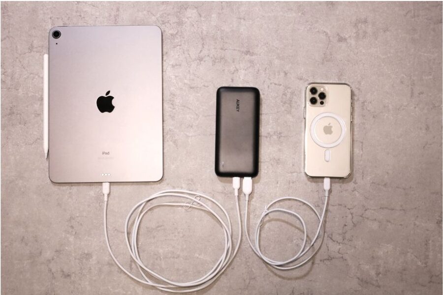 AUKEY PB-N73Sで二台同時充電時の出力
