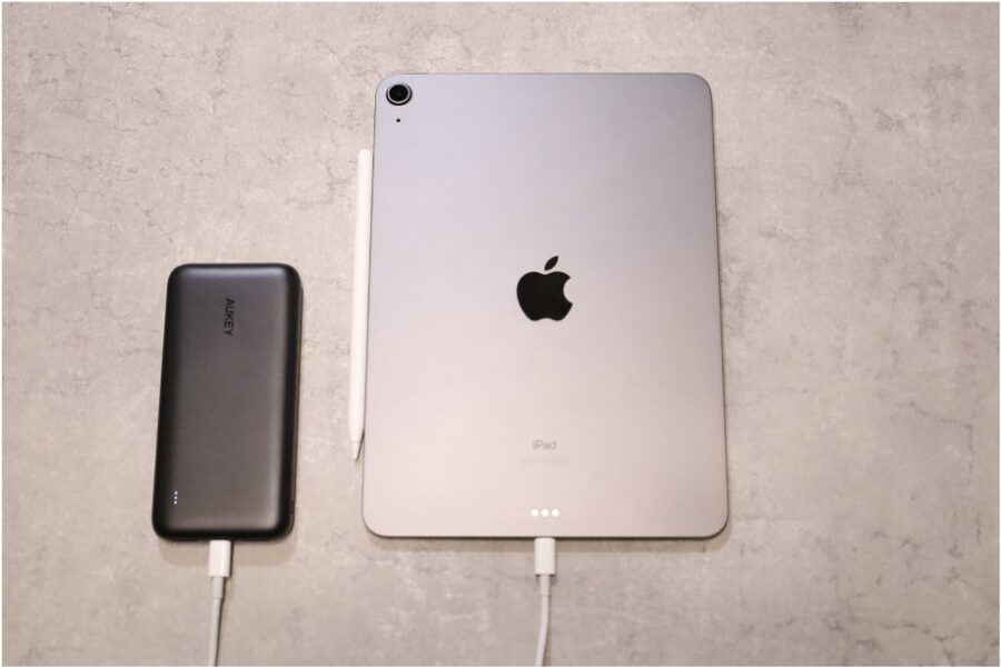 AUKEY PB-N73SをUSB-CPDでiPadAir4を充電する