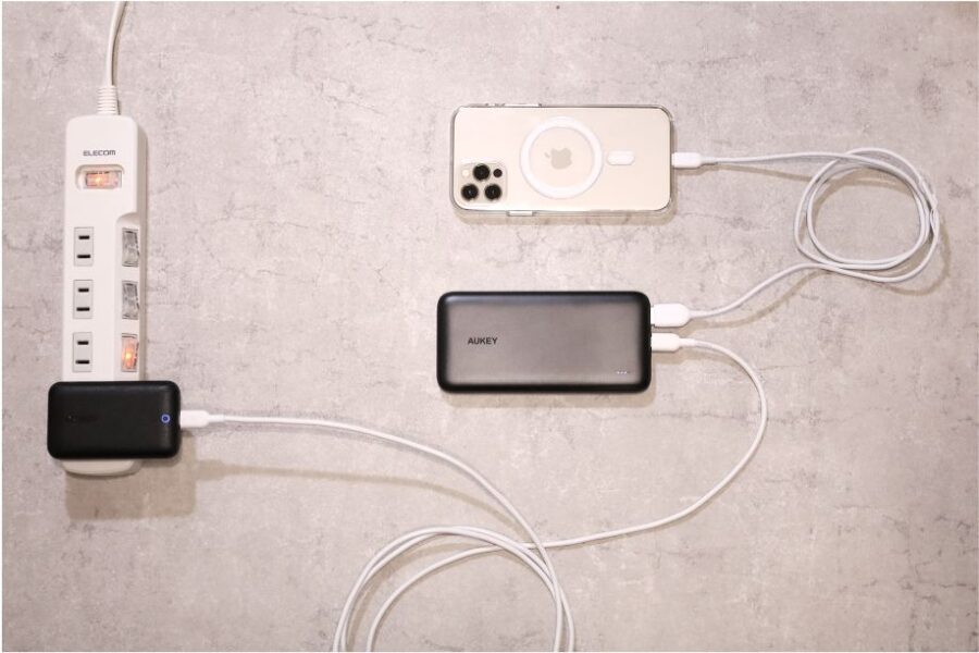 AUKEY PB-N73Sをパススルー充電