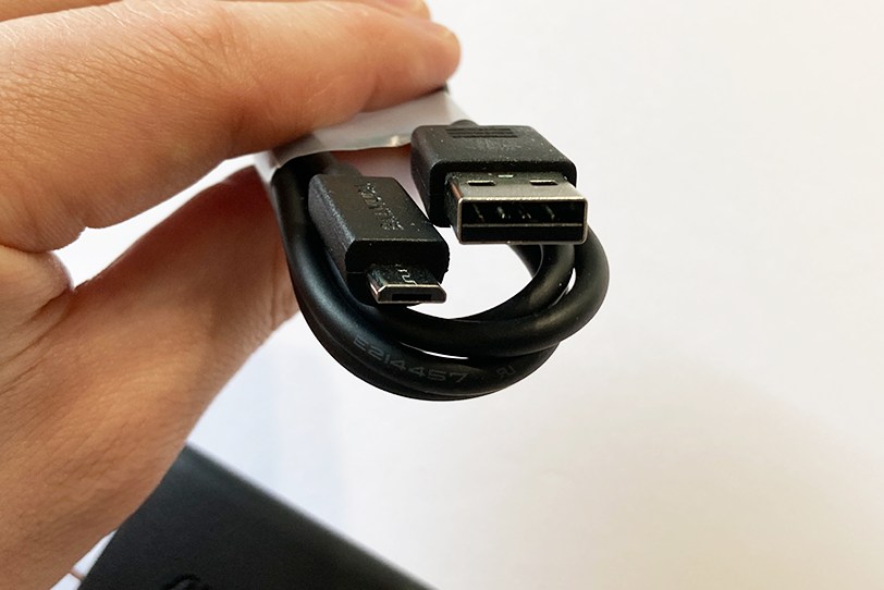 BALMUDA(バルミューダ)The Lantern L02AはMicroUSB