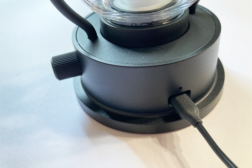 BALMUDA(バルミューダ)The Lantern L02Aの充電時間は約6時間