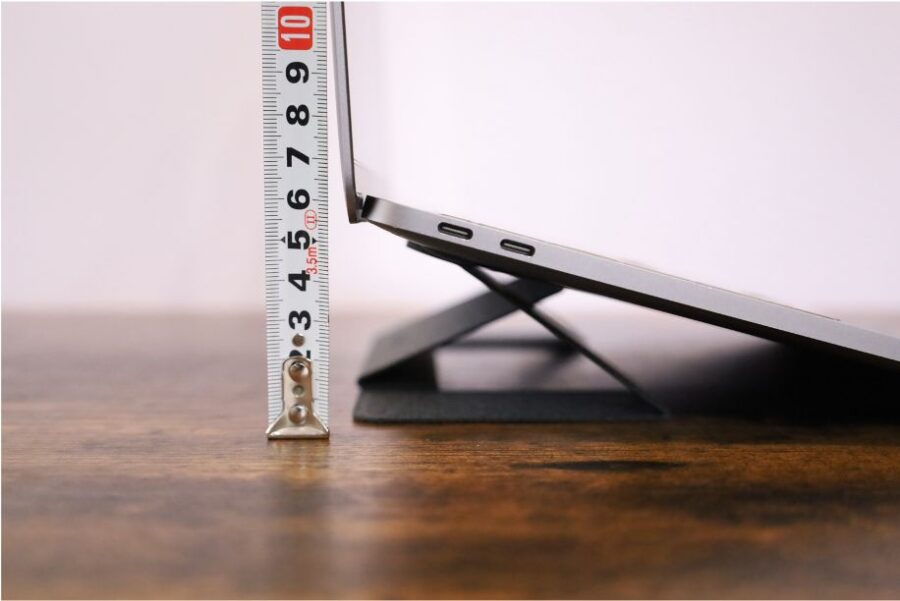 MOFTノーマルスタンドの15°の高さ約5cm