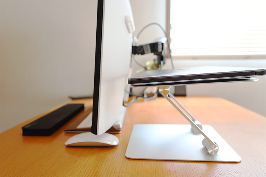 twelve south BookArc for MacBookよりHypamerスタンドのほうが便利