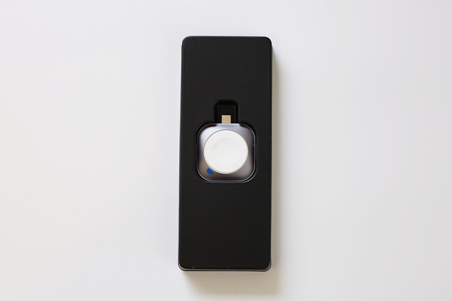 Satechi USB-C Apple Watch 充電ドックの外箱の中身