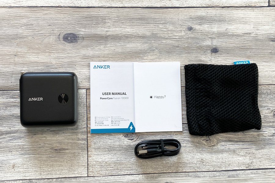 Anker PowerCore Fusion 10000の内容物