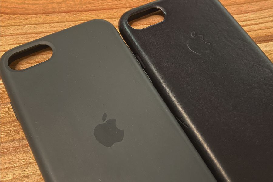 iPhoneのApple純正シリコンケースはホコリがつきやすいレザーケースは傷が付きやすい (1)