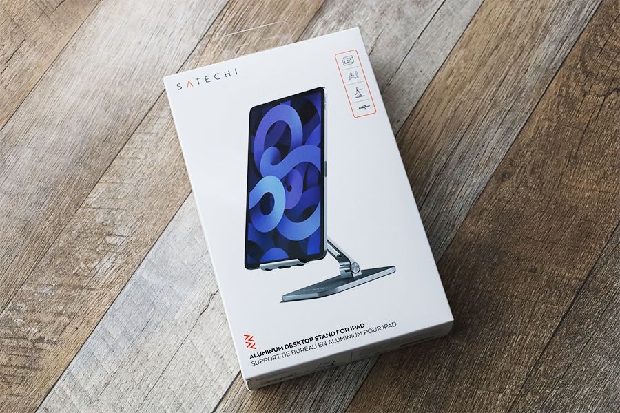 Satechi iPadデスクトップアルミスタンドの表箱はイラストはプリント加工