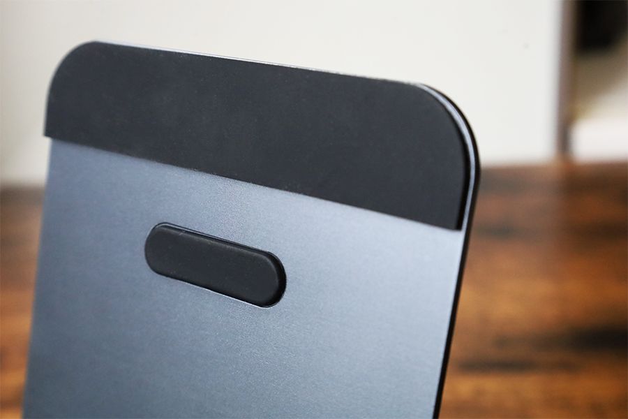 Satechi iPadデスクトップアルミスタンドの外観表面