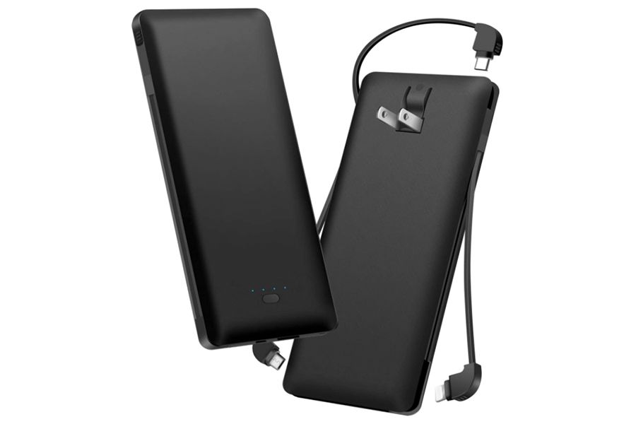 Omkuy 10000mAh(薄型)はかなり薄い形をしているモバブ