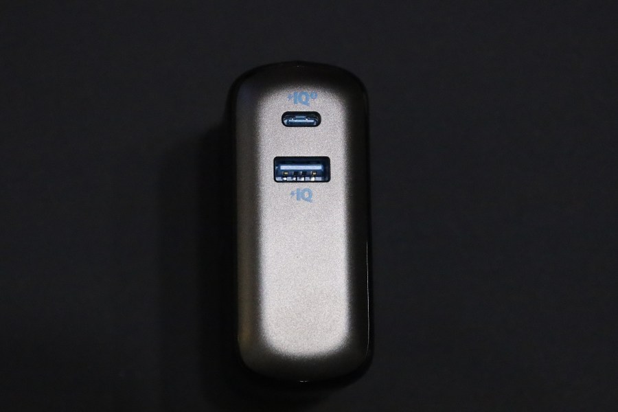 使用するポートがUSB-CなのかUSB-AなのかMicroUSBなのか重要なのでチェック必須