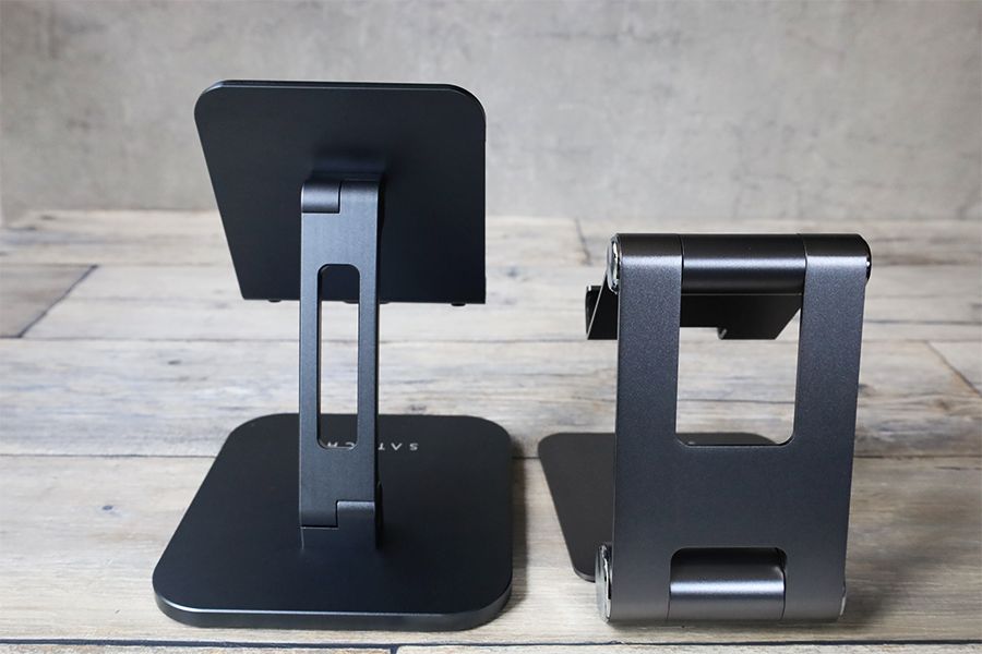 Satechi iPadデスクトップアルミスタンドとR1スタンドの背面比較