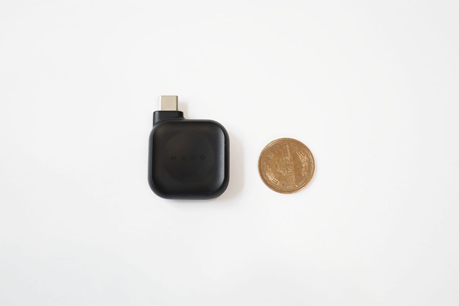 MACO GOは10円玉よりやや大きサイズ