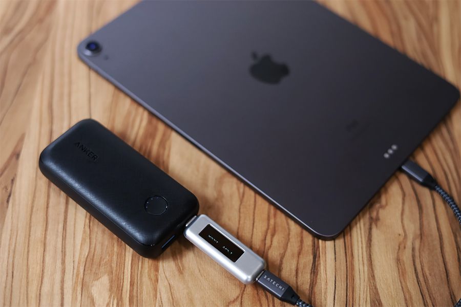 Anker PowerCore 10000 PD ReduxのUSB-C＆USB-CでiPadを充電（PD対応）