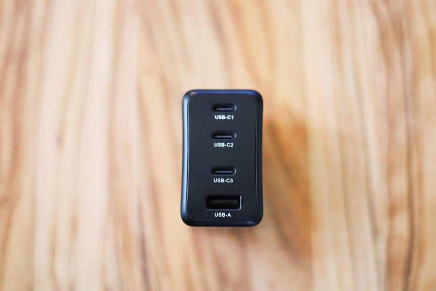 CIO LilNob ShareのポートはUSB-C×3とUSB-A×1の合計4ポート
