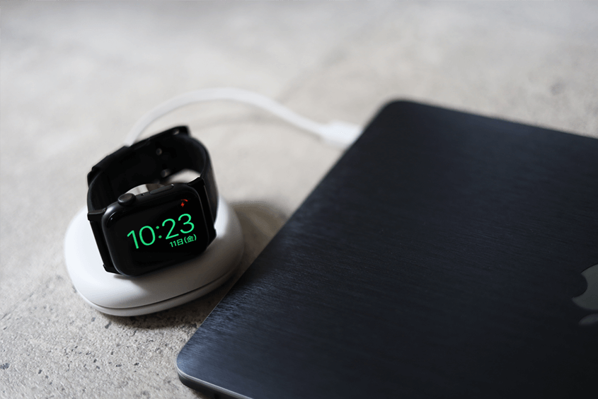 Anker Magnetic Charging Dockレビュー|スタイリッシュなApple Watch磁気充電スタンドのアイキャッチ 2