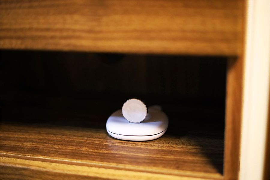 Anker Magnetic Charging Dockレビュー|スタイリッシュなApple Watch磁気充電スタンドはリビングにも置ける