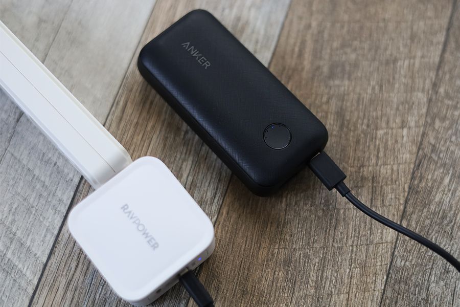 Anker PowerCore 10000 PD Reduxの本体充電