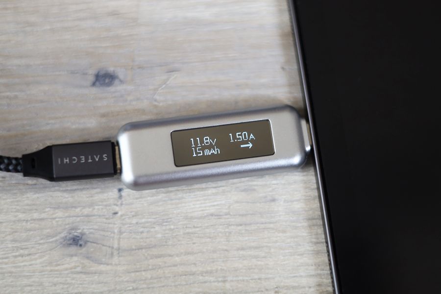 CIO LilNubの2台同時充電時のSUB-C2は約18W