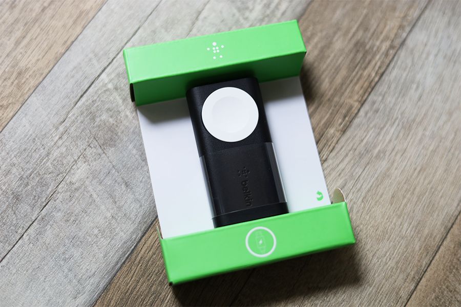 Belkin BOOST CHARGE Apple Watch用モバイルバッテリーはめちゃくちゃちっちゃい
