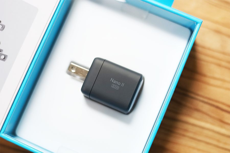 Anker Nano Ⅱ 30Wの中身