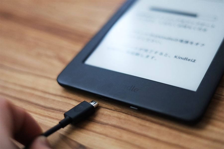 Kindleの充電は付属のMicroUSBでできる