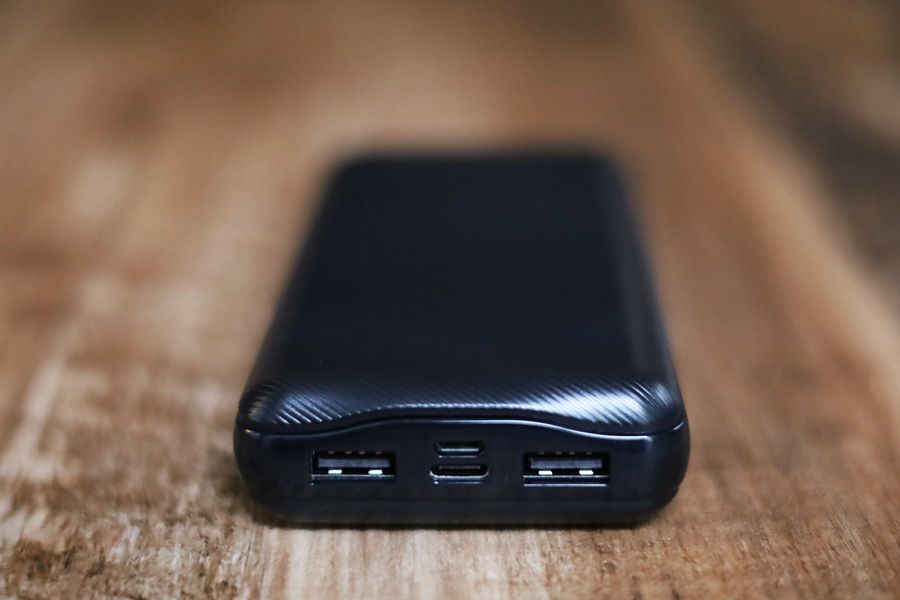SMARTCOBY 20000mAh 60Wのポートは4ポート