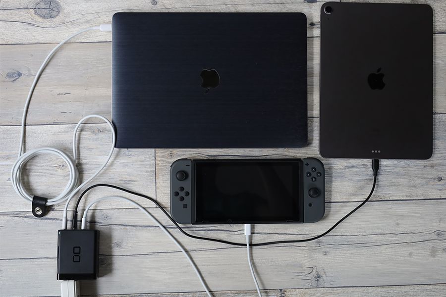 CIO LilNob USB PD 4ポート100W【G100W3C1A】で3台同時充電してみる