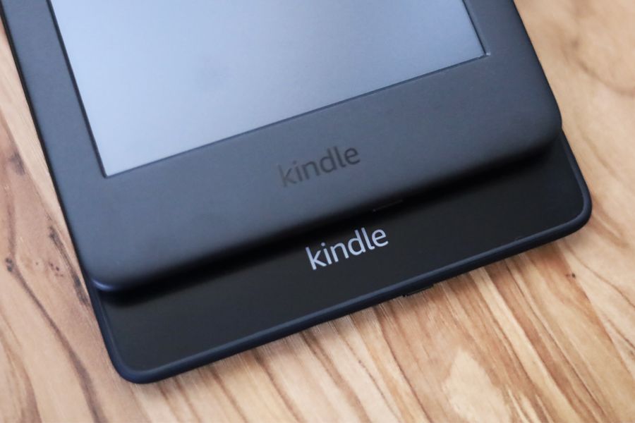 KindleとKindle Paperwhiteの比較をしてみる