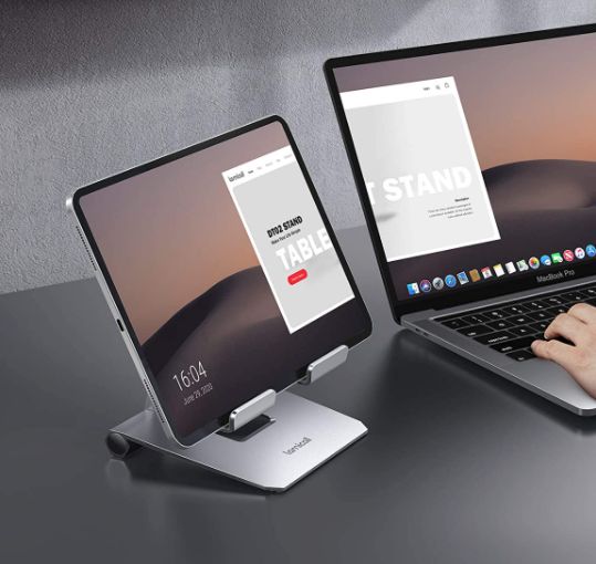 Lomicall iPadタブレットスタンドとMacBookの相性良し