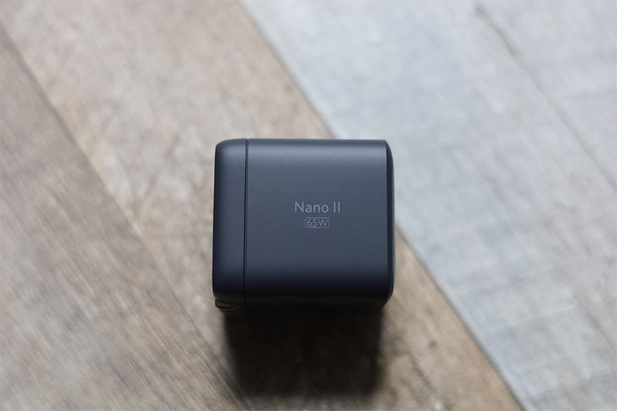 Anker NanoⅡ65Wの側面