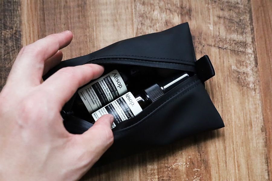 アソボーゼ TOFTPOUCH(タフトポーチ)は小物アイテムを入れやすい