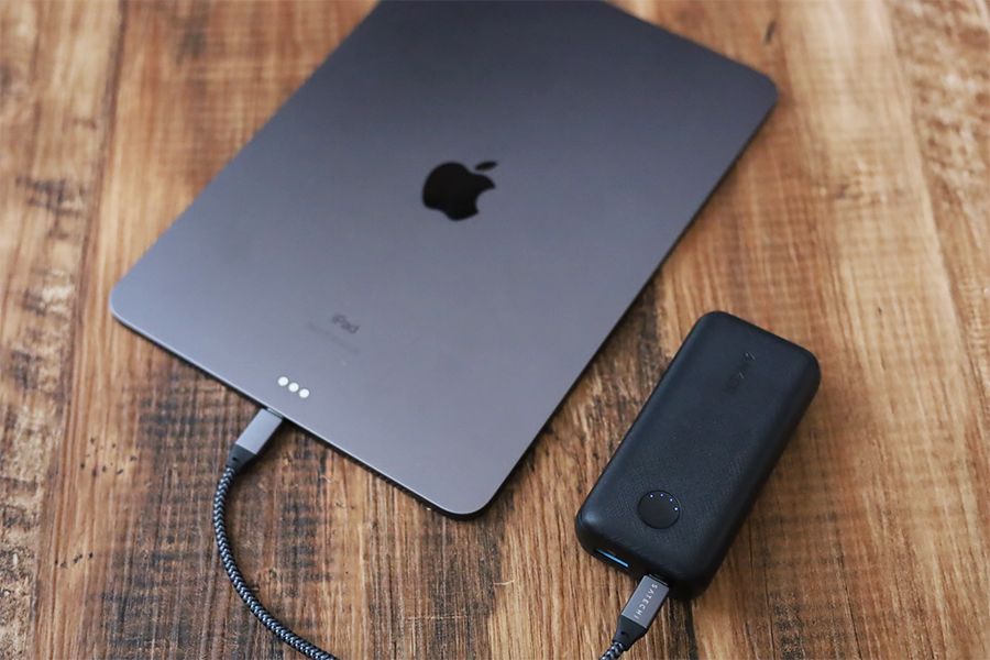 Anker PowerCore 10000 PD Redux 25WでiPadを充電