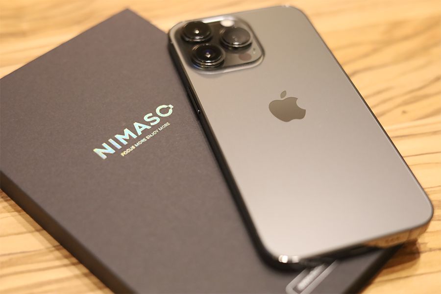 iPhone 13 ProのフィルムもNIMASO