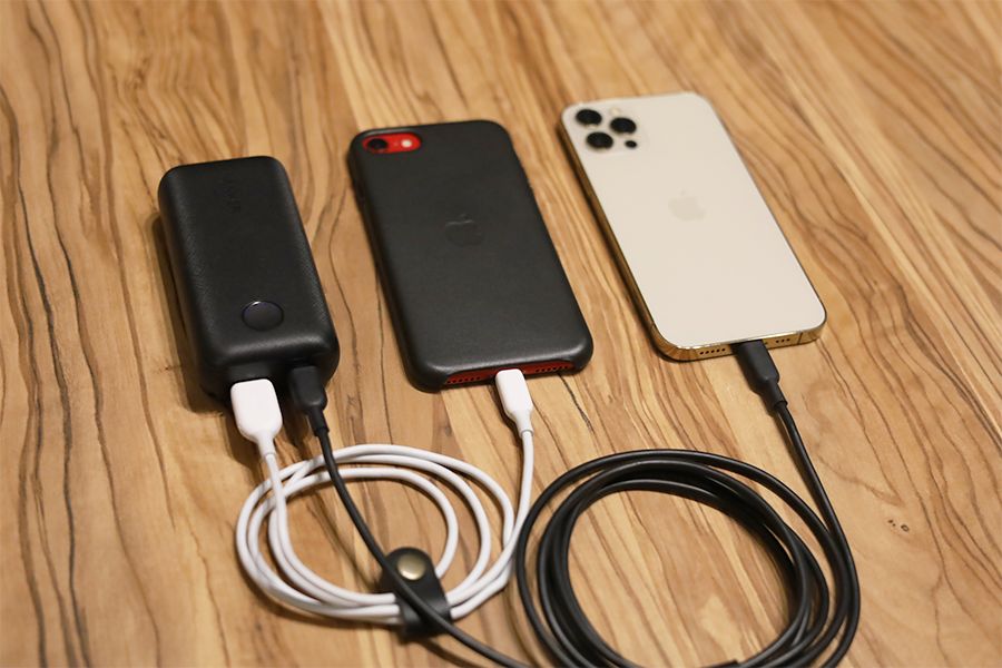 Anker PowerCore 10000Redux 25WでiPhoneSE2と13Proを充電