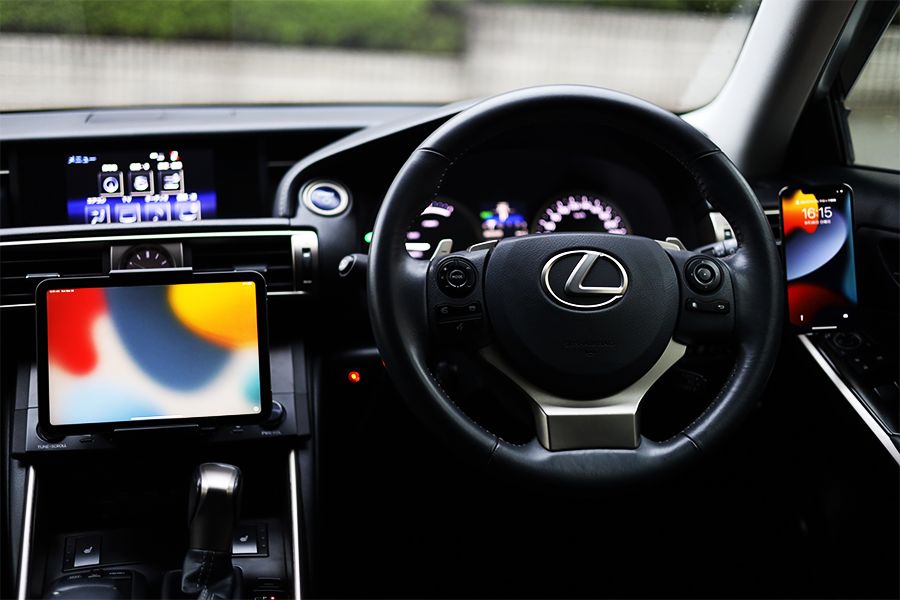 iPad mini 6は車内で使いやすい