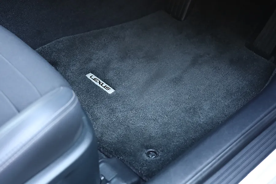 Xiaomi Xi ハンディクリーナーミニで掃除後の車内