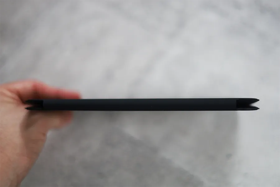 iPad mini 6のSmart Fokioのケース側面はカーブを描きやすい