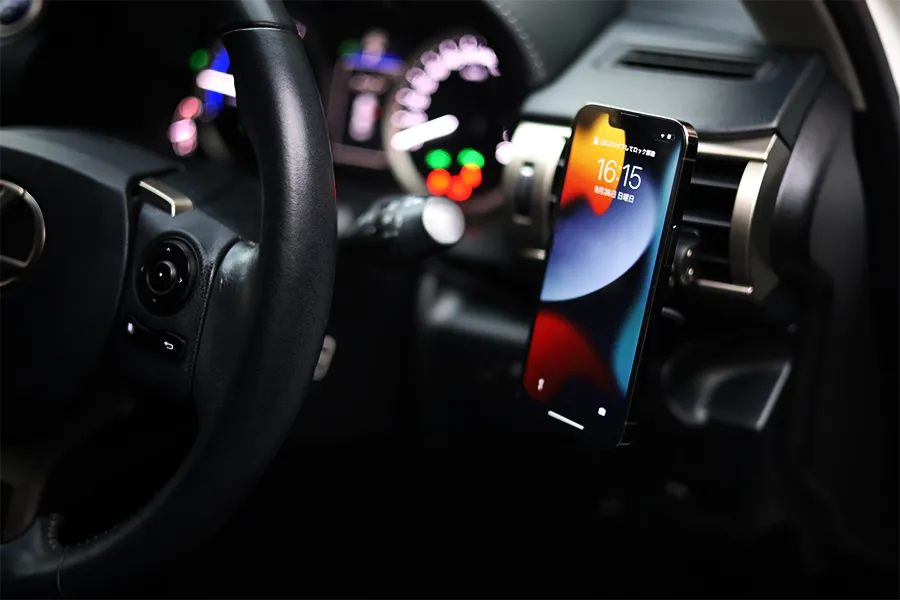 iPhone12:13用 MagSafeおすすめ車載ホルダー レビュー|車用iPhoneベスト充電器めっちゃ便利