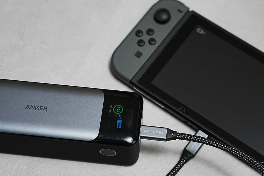Anker 737 Power Bank (PowerCore 24000)