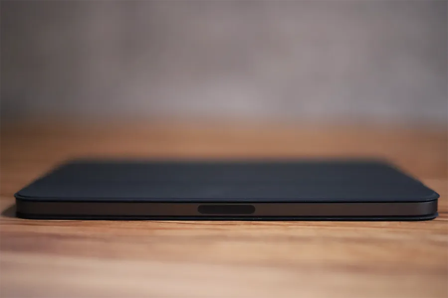 iPad mini 6のSmart Fokio外側はApple Pencilを装着できる