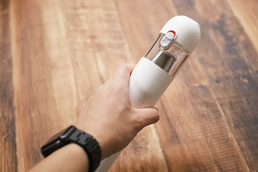 Xiaomi Miハンディクリーナーはサッと手に持てる