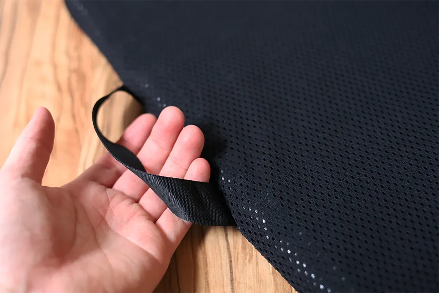 吉川優品「川の信芸」ゲルクッションの持ち運び用の取ってあり