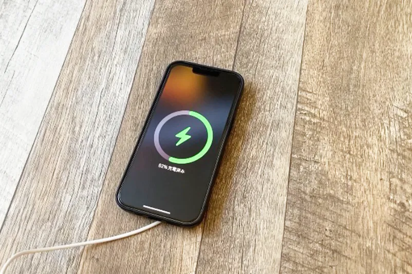 iPhone 13だとしっかり充電できる