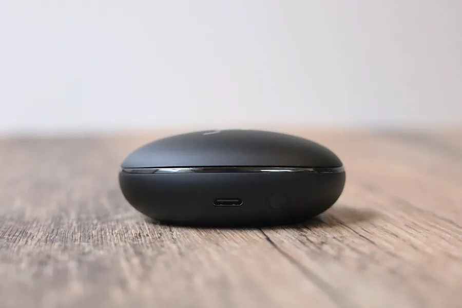Anker Soundcore Liberty 3 Proのポート部分